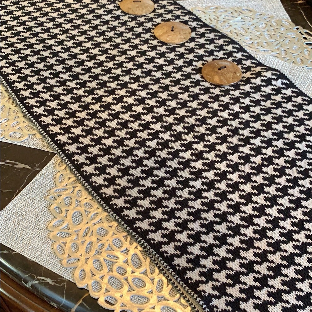Izia Wrap/Scarf - Picture 3 of 7